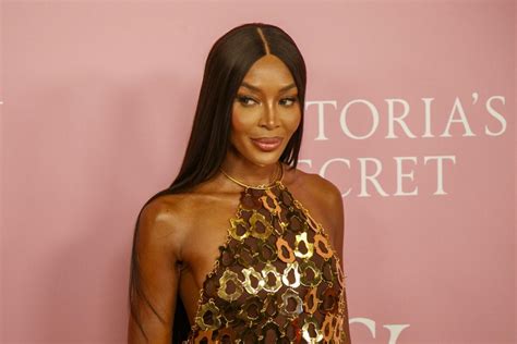 naomi campbell altezza